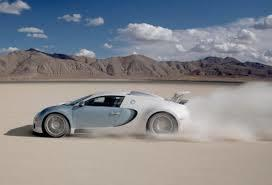 Hur snabb är en Bugatti Veyron runt Nurburgring? Wheels påstår sig ...